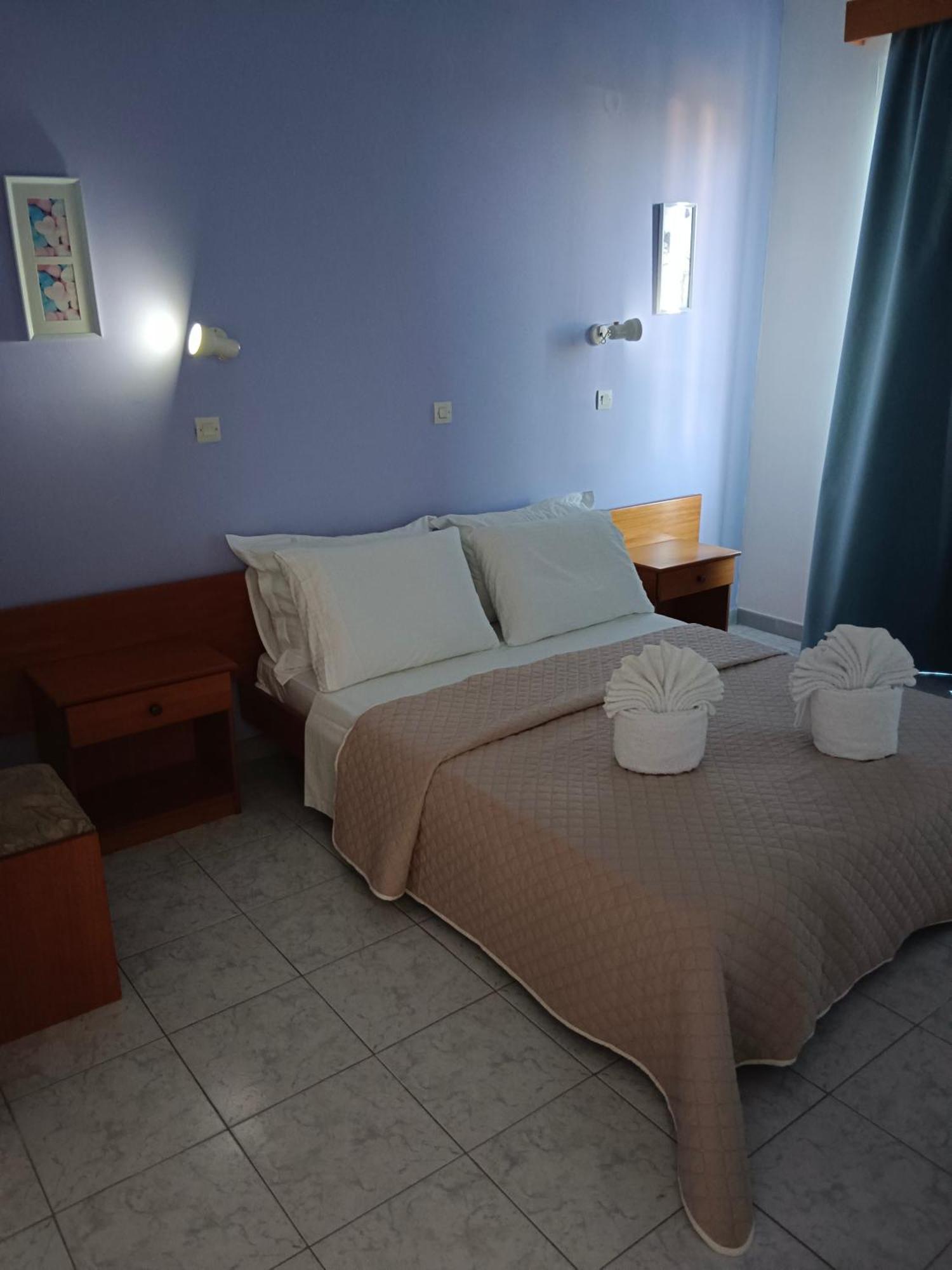 Pyrgos Hotel Apartments Kremasti  Bagian luar foto