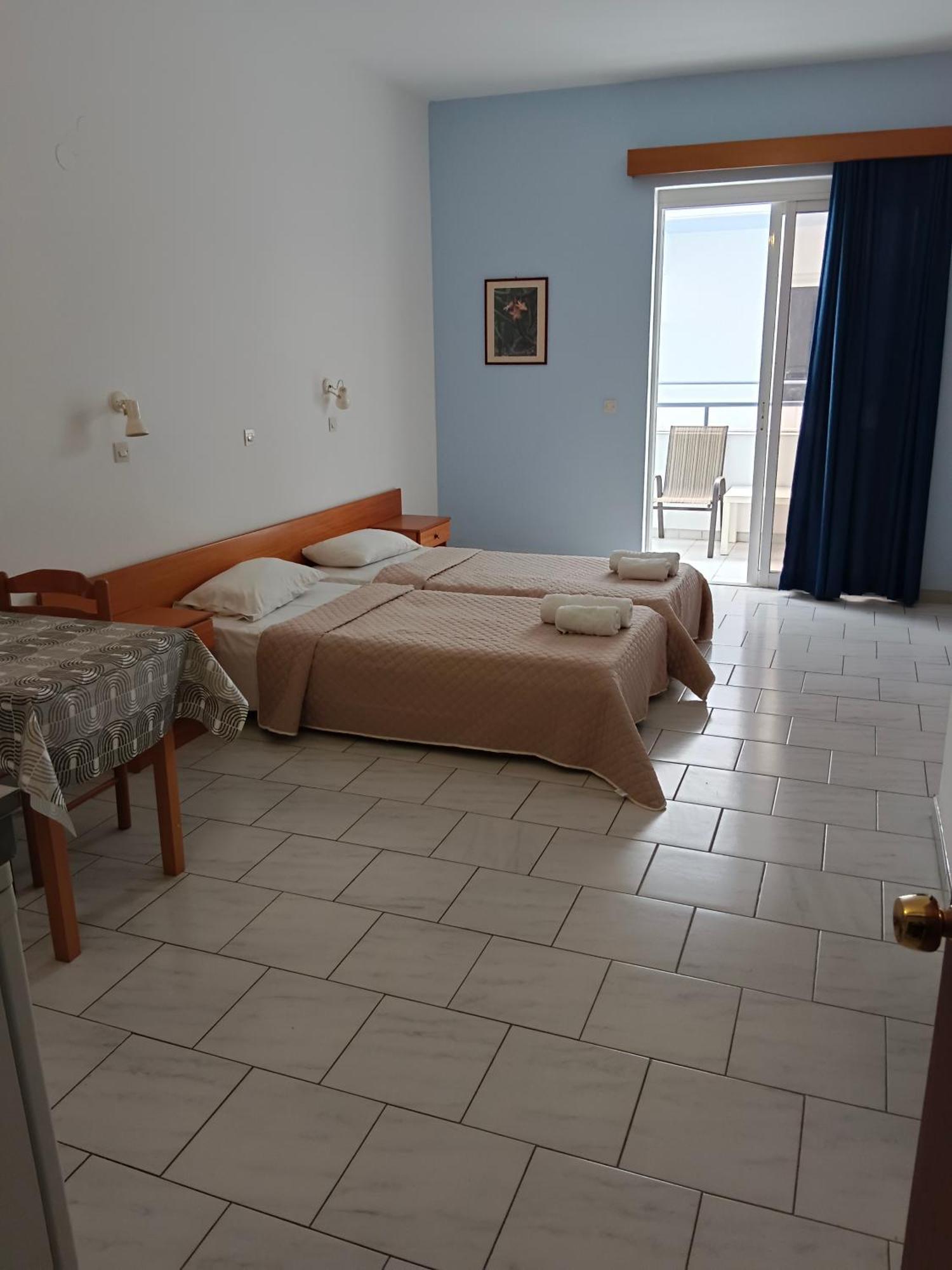 Pyrgos Hotel Apartments Kremasti  Bagian luar foto