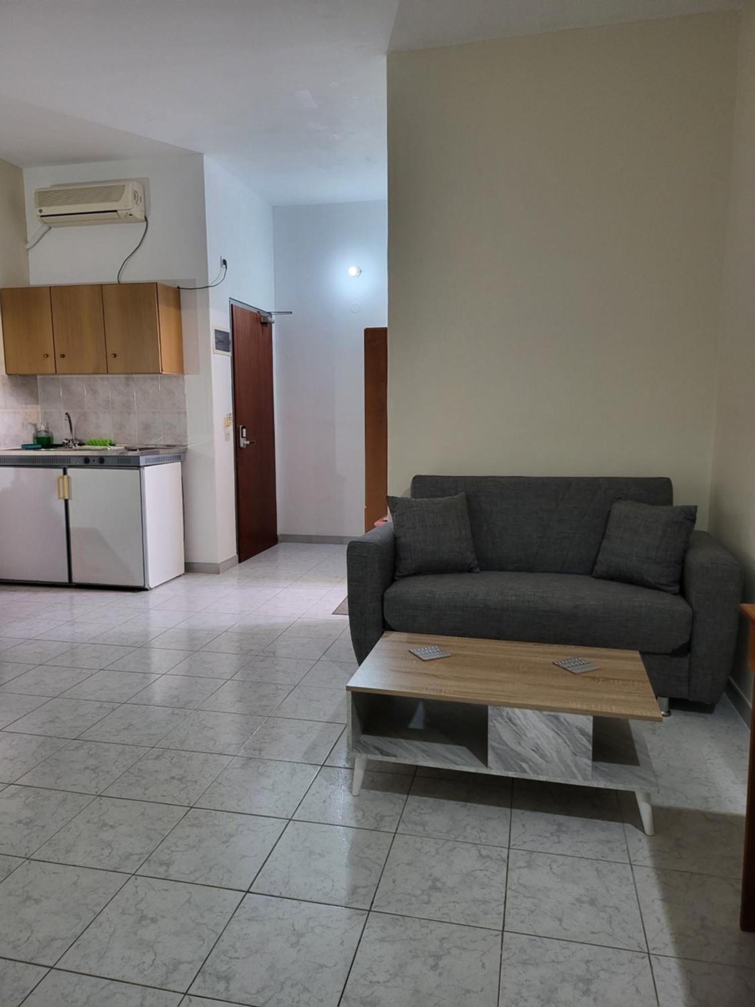 Pyrgos Hotel Apartments Kremasti  Bagian luar foto