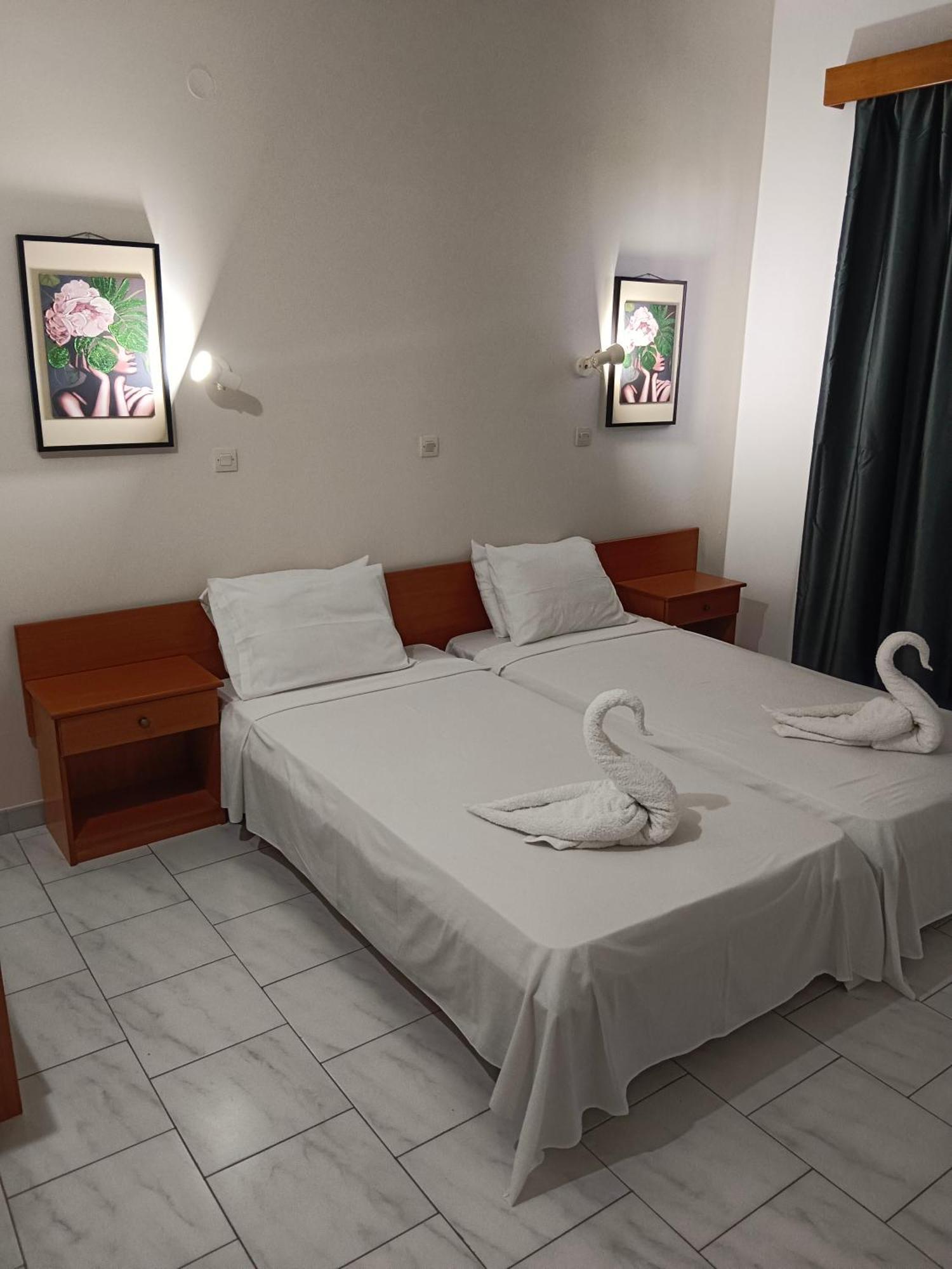 Pyrgos Hotel Apartments Kremasti  Bagian luar foto
