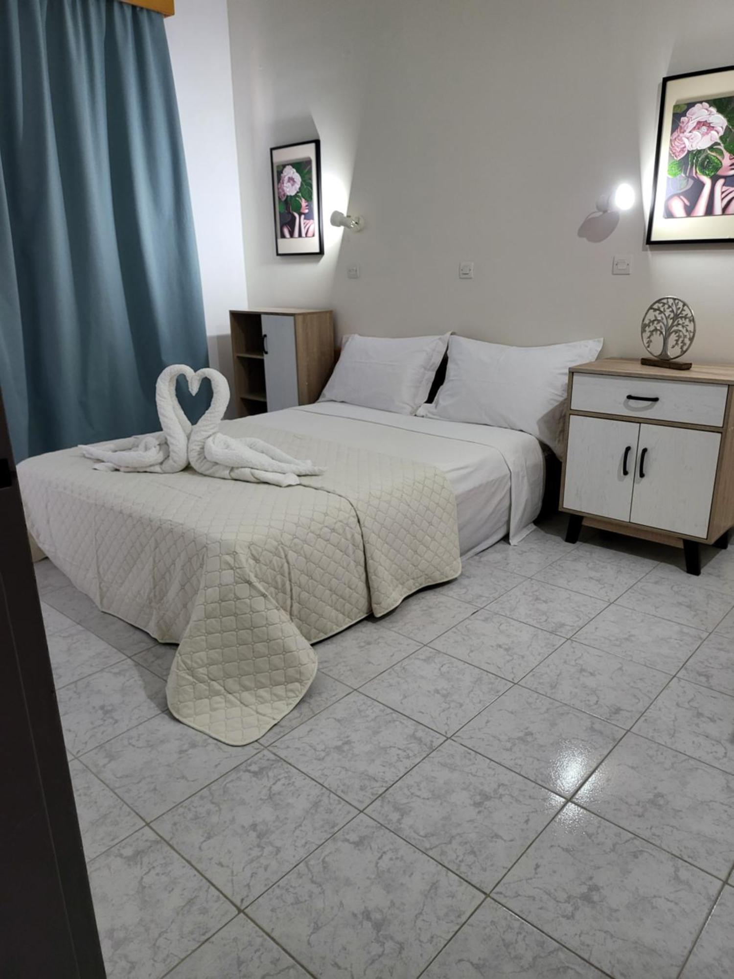 Pyrgos Hotel Apartments Kremasti  Bagian luar foto