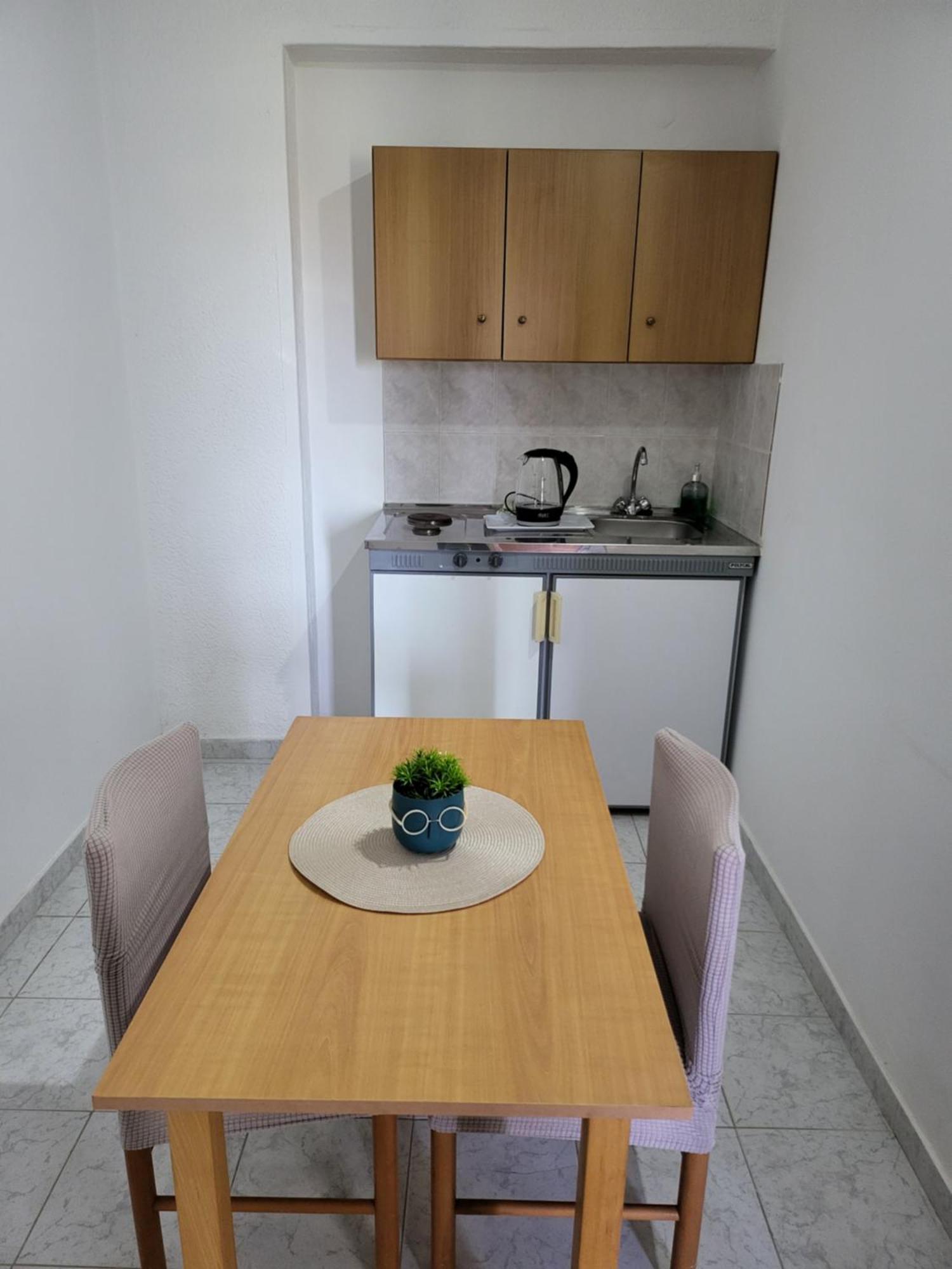 Pyrgos Hotel Apartments Kremasti  Bagian luar foto