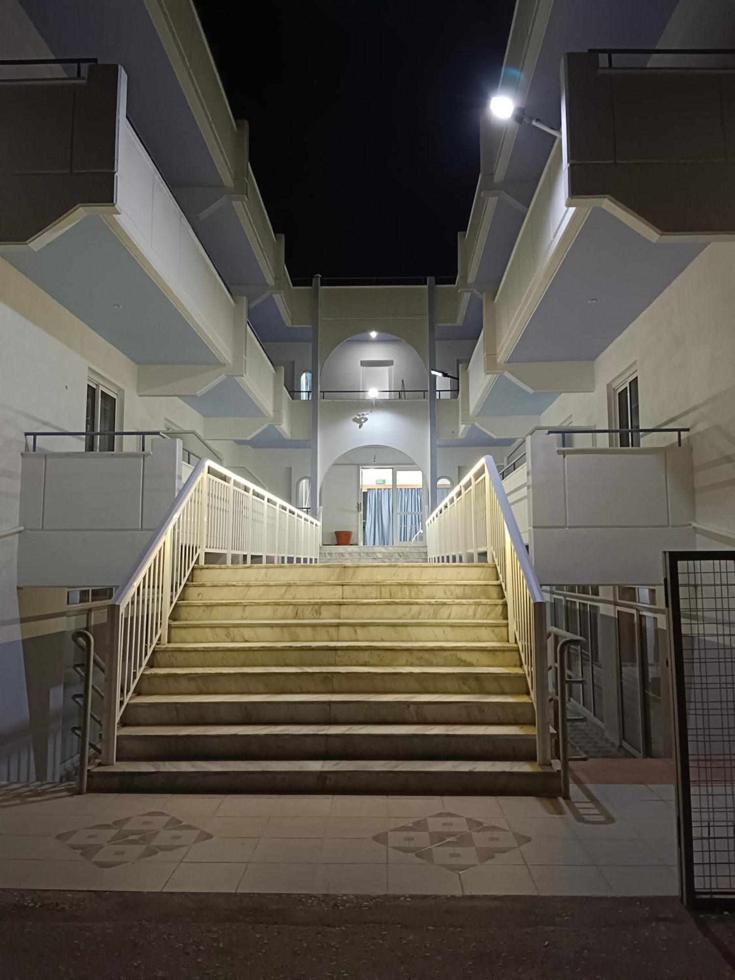 Pyrgos Hotel Apartments Kremasti  Bagian luar foto