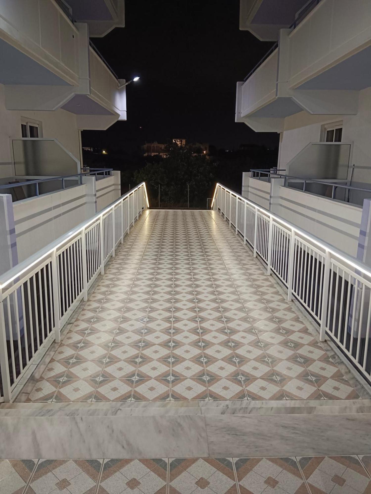 Pyrgos Hotel Apartments Kremasti  Bagian luar foto