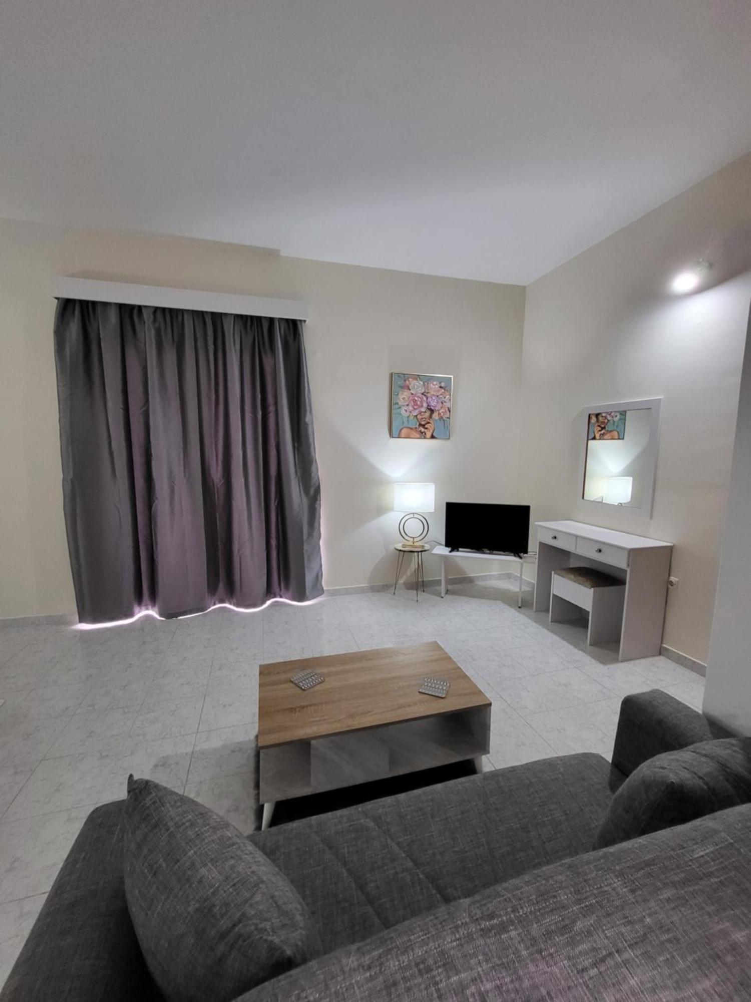 Pyrgos Hotel Apartments Kremasti  Bagian luar foto