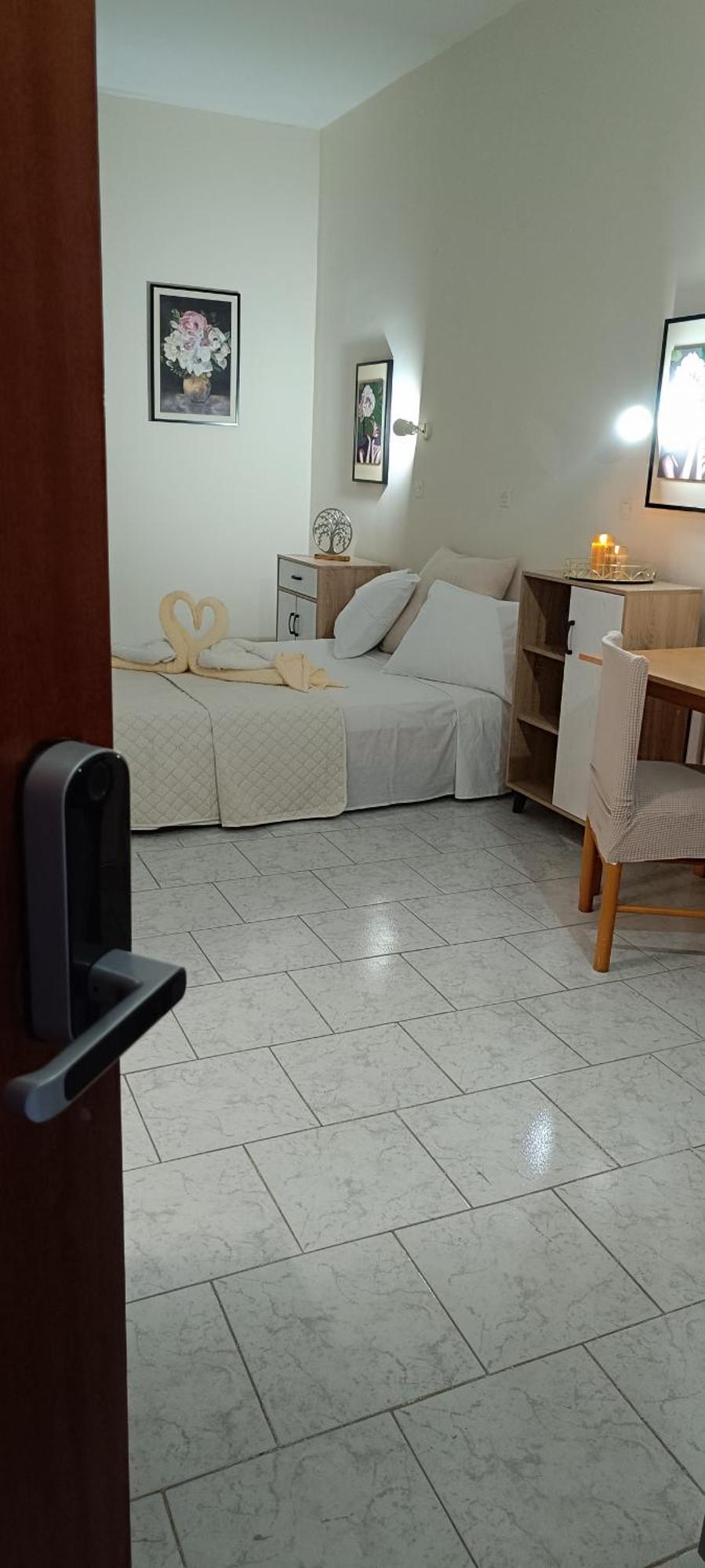 Pyrgos Hotel Apartments Kremasti  Bagian luar foto