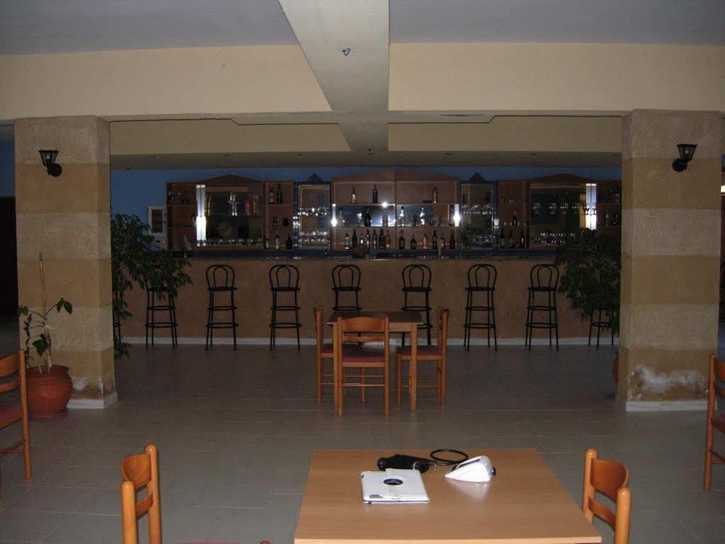 Pyrgos Hotel Apartments Kremasti  Bagian luar foto
