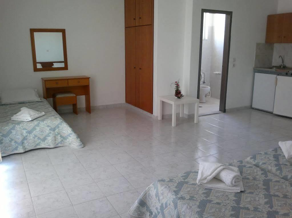 Pyrgos Hotel Apartments Kremasti  Bagian luar foto
